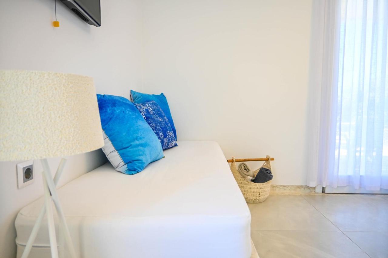 Schinoza Luxury Suites Schoinoussa Екстериор снимка